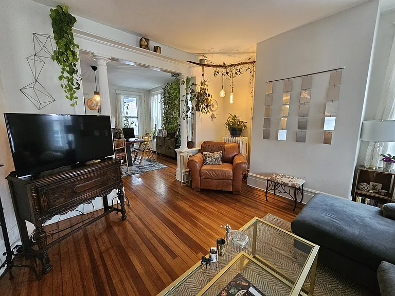 159 Green St — Photo 3
