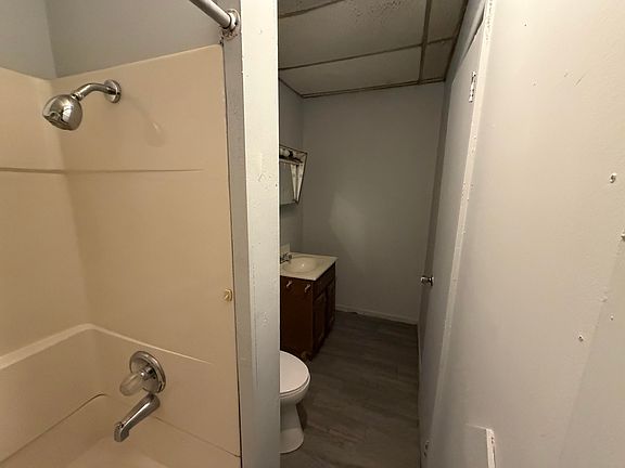5th image of 425-1B N Vermilion St