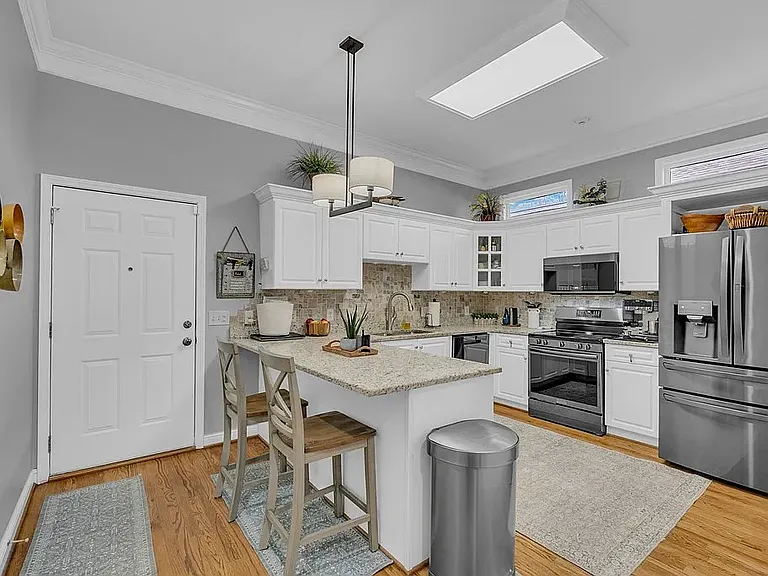 1700 Fairway Dr — Photo 7