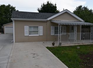 15 Dogwood Rd, Medway, OH 45341