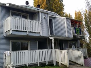 9920 Des Moines Memorial Dr S, Seattle, WA 98108