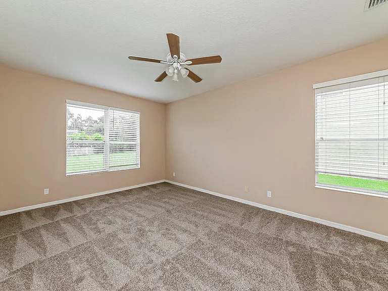 6305 36th Ct E — Photo 9