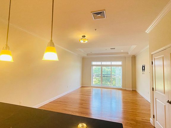4th image of 500 Union St #5216