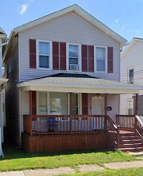114 Deer St — Photo 16
