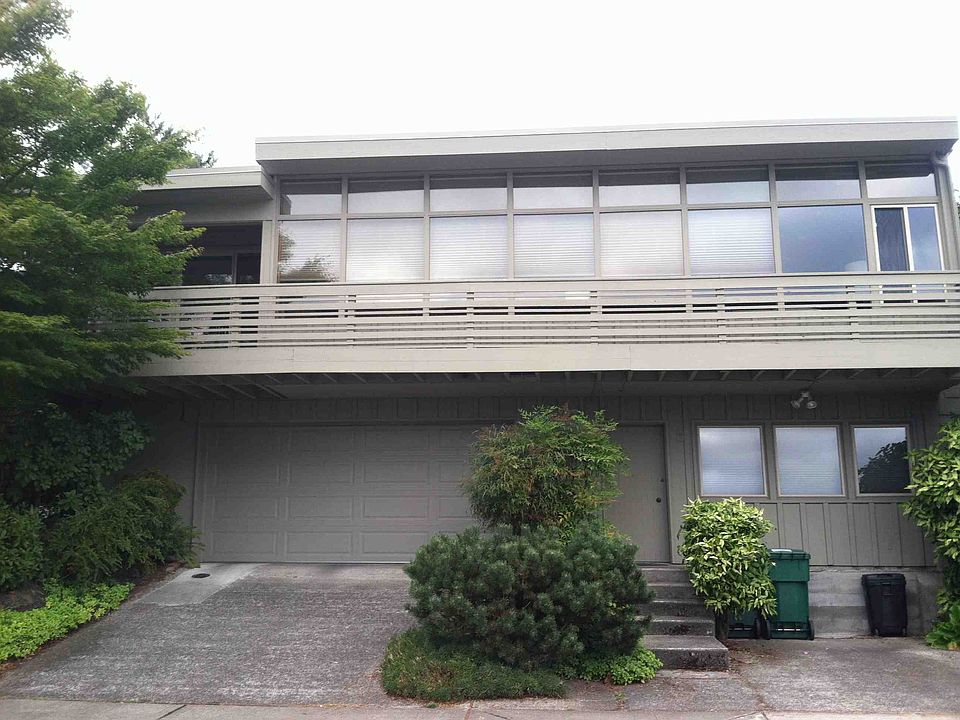 2nd image of 5514 NE 73rd St