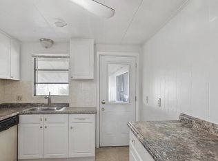 8152 SE Skylark Ave #11, Hobe Sound, FL 33455