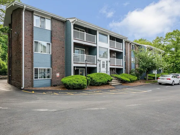 10 Woodcrest Ct APT 6, Weymouth, MA 02190