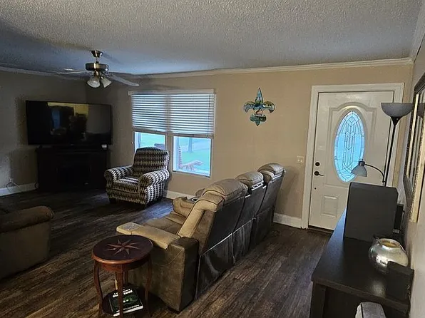 7511 Hidden Harbor Ln, Shreveport, LA 71107
