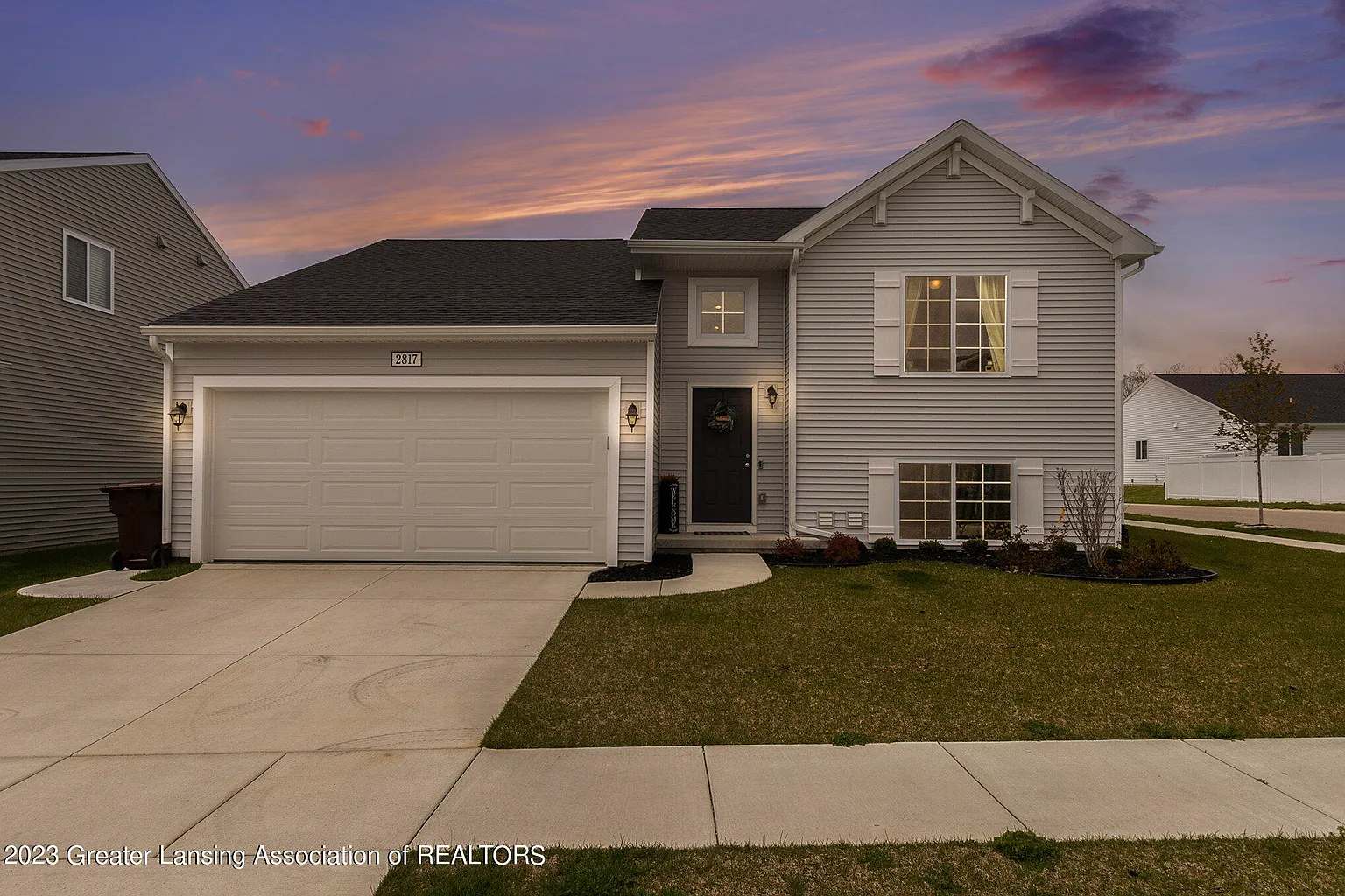 2817 Jordan River Dr photo 1