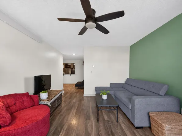 5906 176a St #307, Surrey, BC V3S 4H7