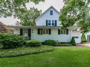 15795 W High St, Middlefield, OH 44062