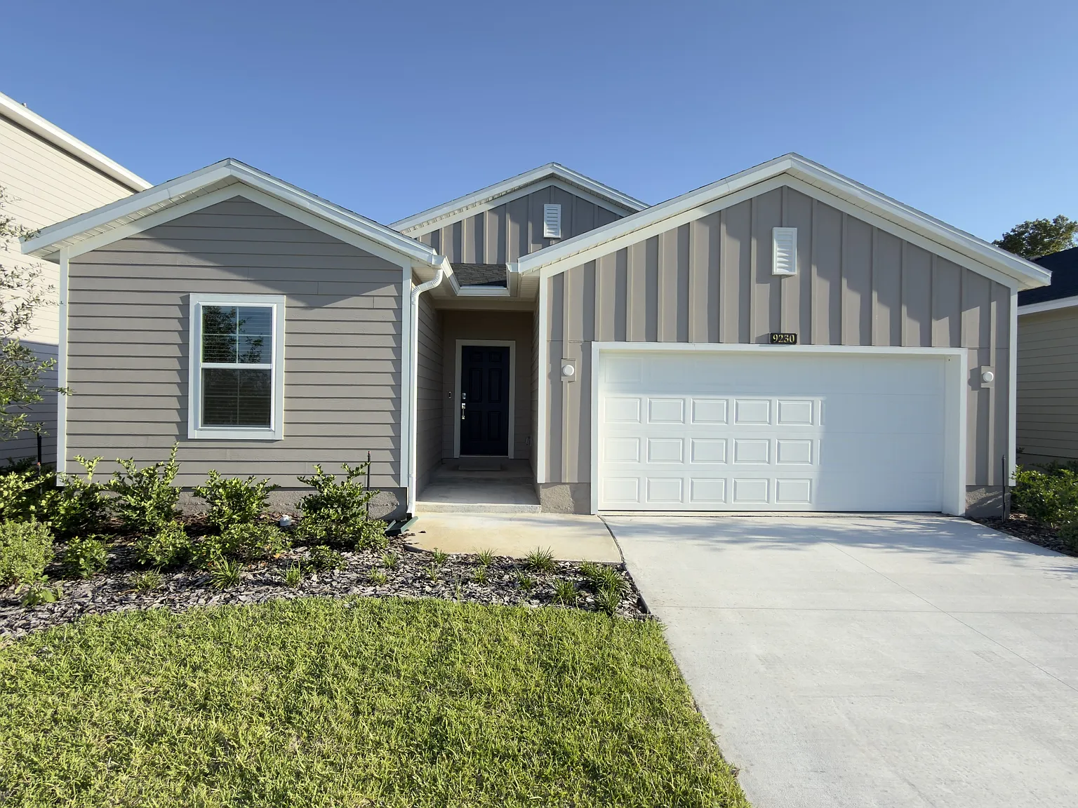 9230 Country House Drive (Elkin D Perez And Yolanda Perez) - Saddle Oaks - 9230 — Photo 1