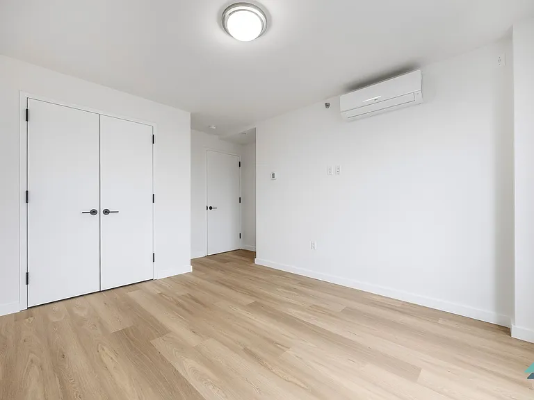 3510 Glenwood Rd #7G — Photo 13