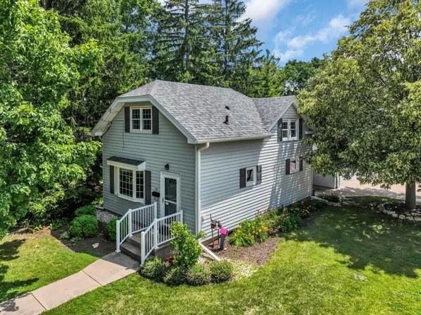 409 Washington STREET, Waterford, WI 53185