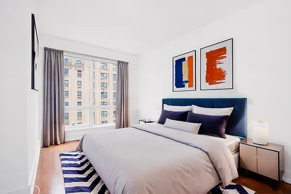 Sold by HighRiseNY | media 2