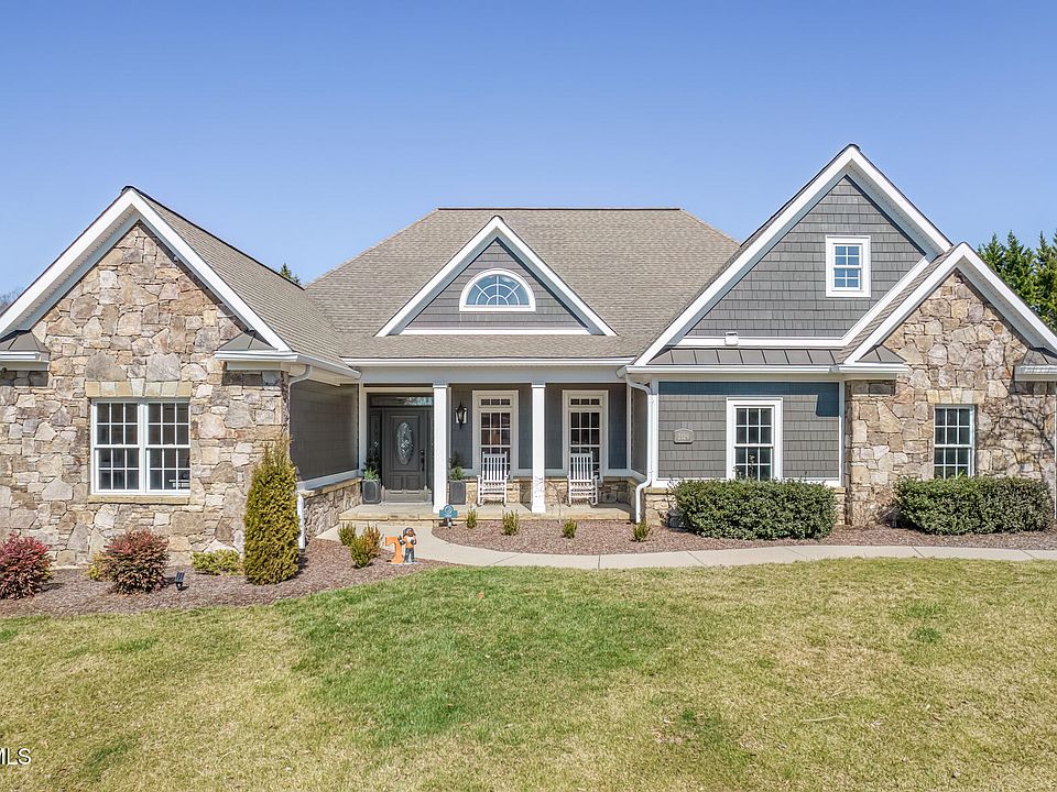 1st image of 2129 Highland Falls Ct