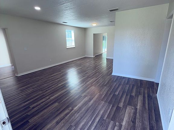 3rd image of 1516 Ribault Scenic Dr