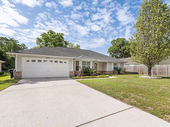 3rd image of 3853 Magellan Ct