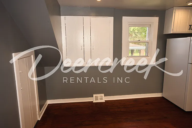 176 Esther Ave #2 — Photo 3