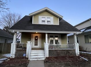 1421 W Lawn Ave, Racine, WI 53405