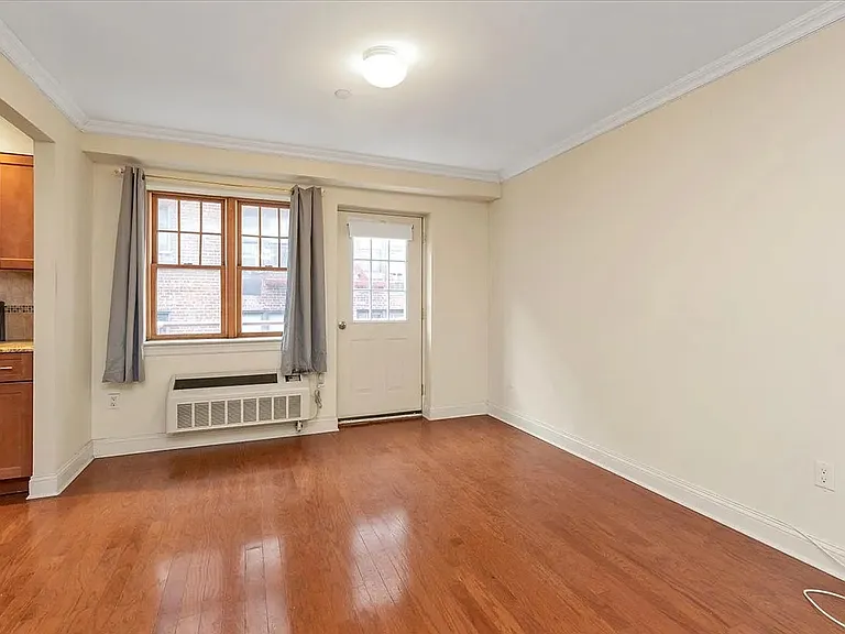 8515 120th St #5C — Photo 3