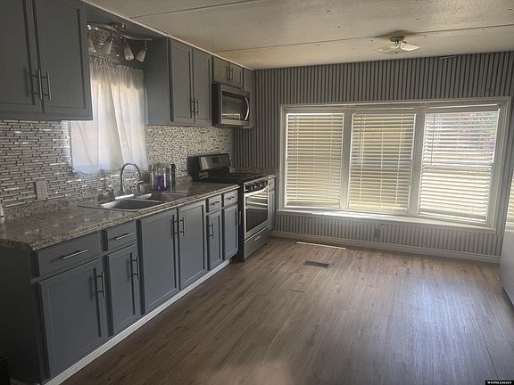 4th image of 817 Apple Ave