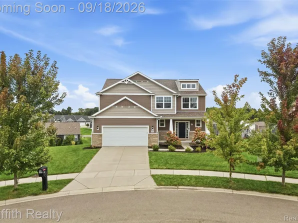 1495 Douglas Fir Ct, Howell, MI 48843