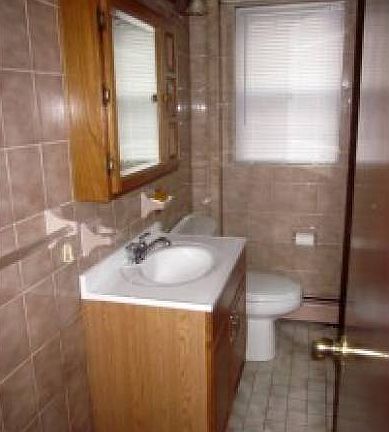 4th image of 263 Grosvenor Ave