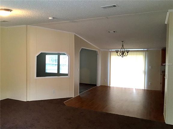 3rd image of 11410 Rockridge Rd