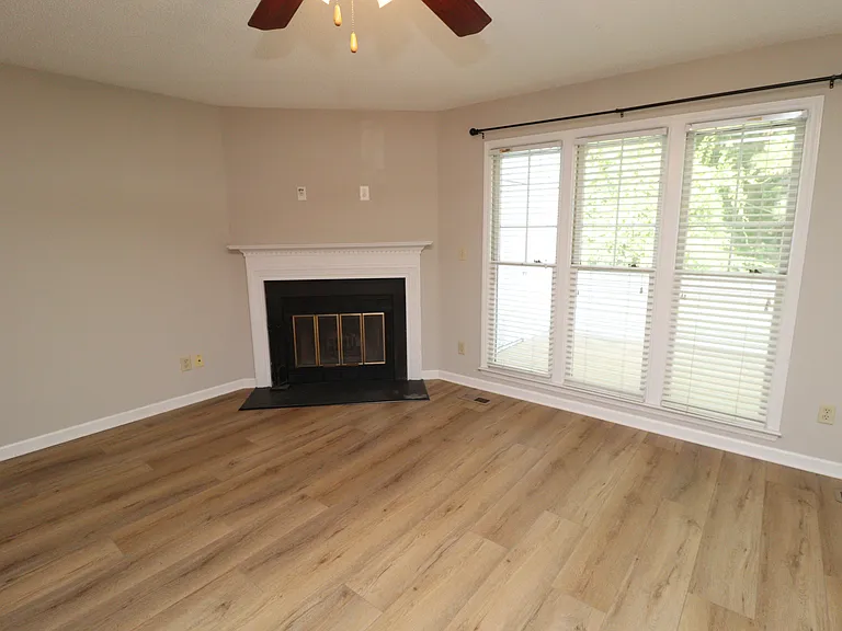 118 Planetree Ln — Photo 8
