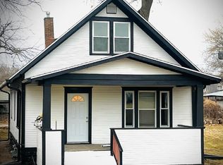 913 12th Ave, Rock Island, IL 61201