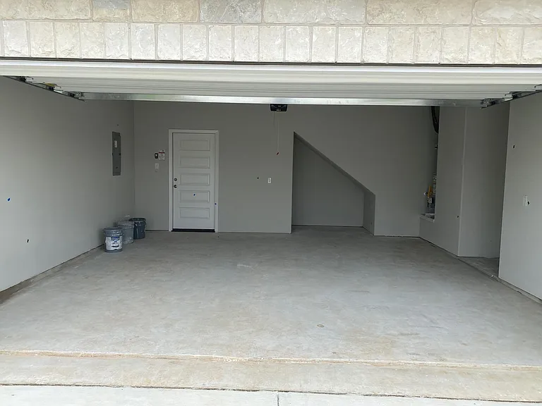 145 Free Stone Dr — Photo 36