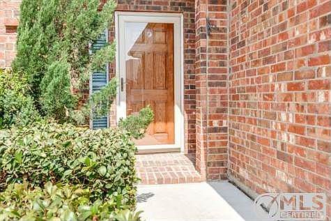 2nd image of 10413 Melrose Ln