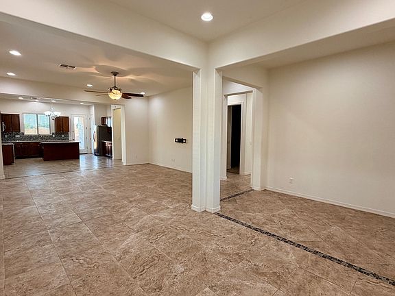 5th image of 1507 E Hummingbird Way