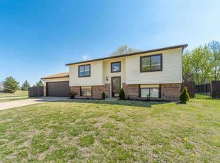 3254 N Bayberry St, Wichita, KS 67226