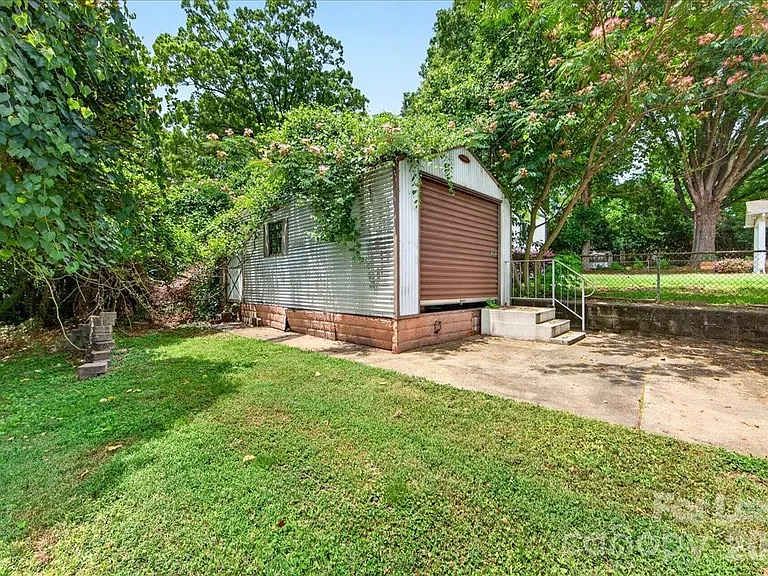 3237 Harrow Pl — Photo 40