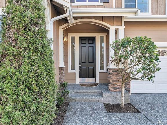 2nd image of 12923 NE 204th Pl