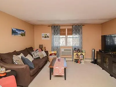 13 Cross St #12 — Photo 4