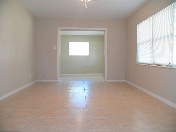 3rd image of 7119 Flounder Dr
