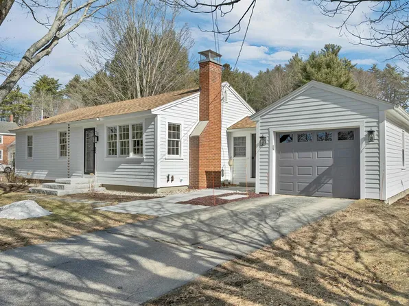 52 Belknap Mountain Road, Gilford, NH 03249