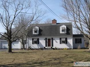 45 McGregory Rd, Sturbridge, MA 01566