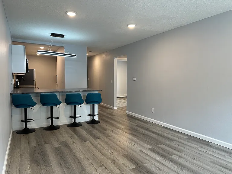 314 Oak St #7 — Photo 3
