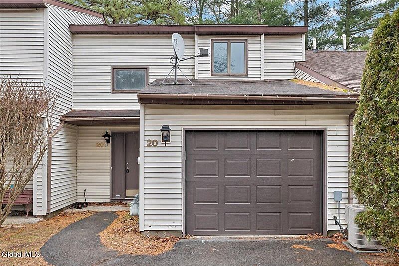 4th image of 20 Heartwood Court