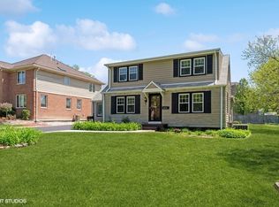 605 Revere Rd, Glenview, IL 60025