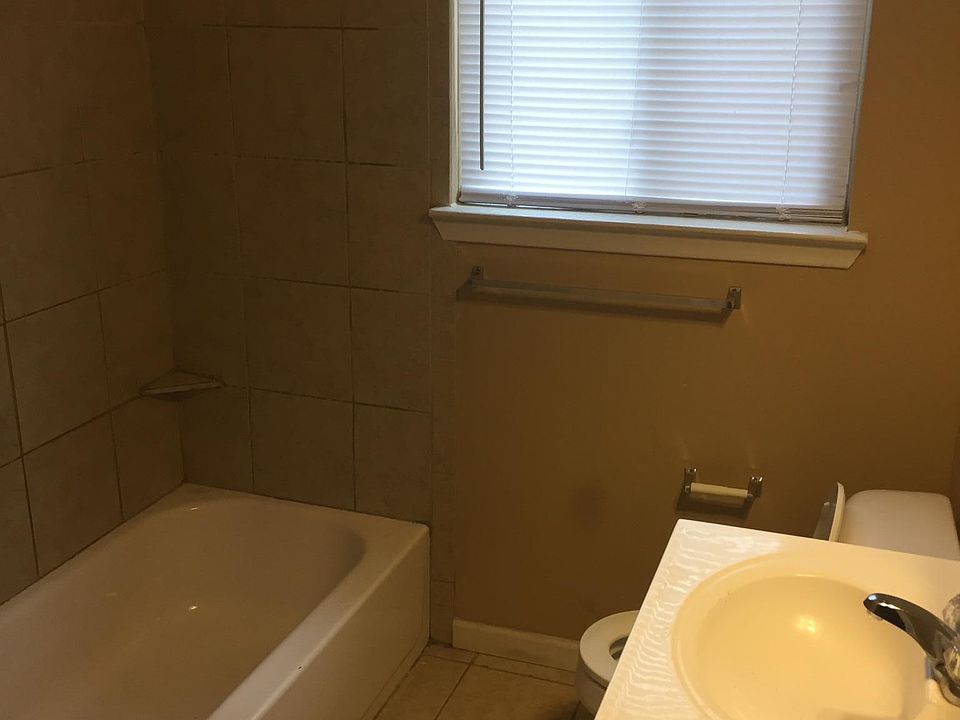 1st image of 5679 Campbell St