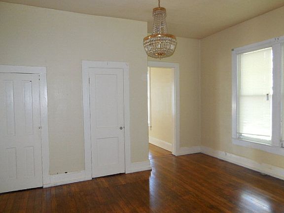 4th image of 109 Wilson St