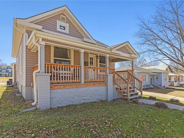 307 E North Main St, Richmond, MO 64085