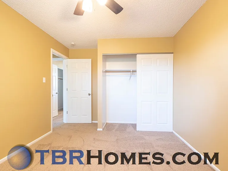14435 Olmsted Dr — Photo 8