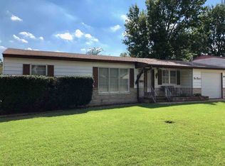 512 Maple St, Perry, OK 73077