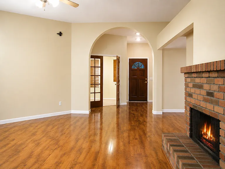 414 N Rock St — Photo 6